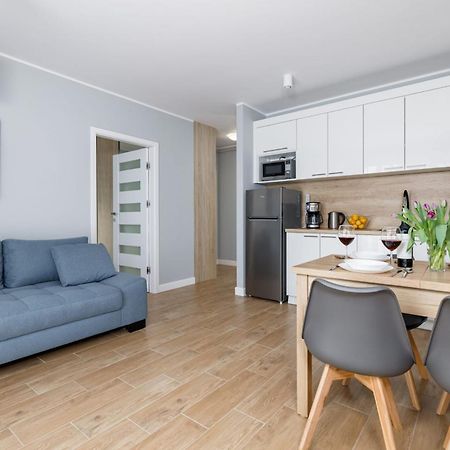Stylish Apartment Rybacka With Parking By Noclegi Renters Miedzywodzie Bagian luar foto