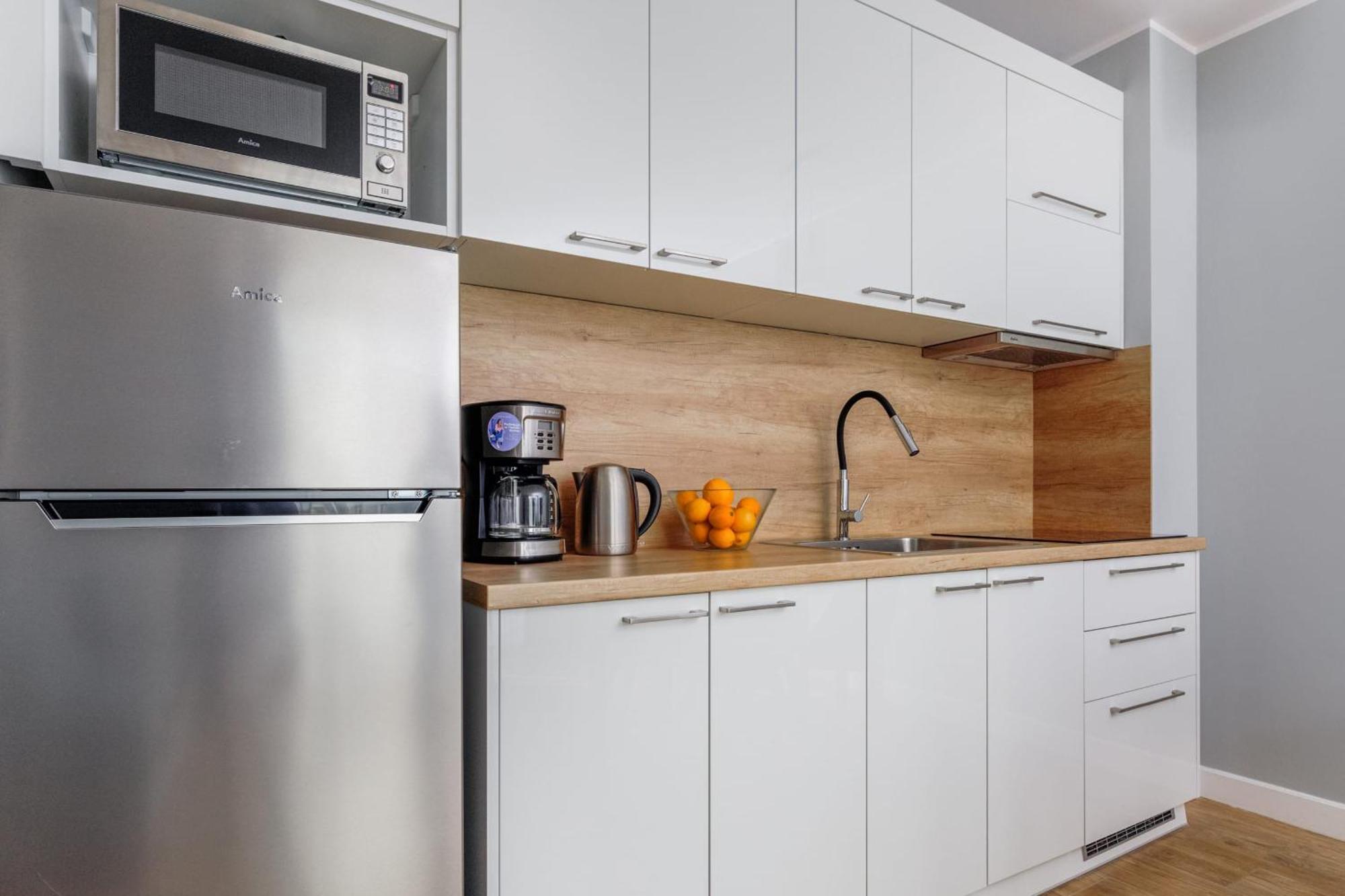 Stylish Apartment Rybacka With Parking By Noclegi Renters Miedzywodzie Bagian luar foto